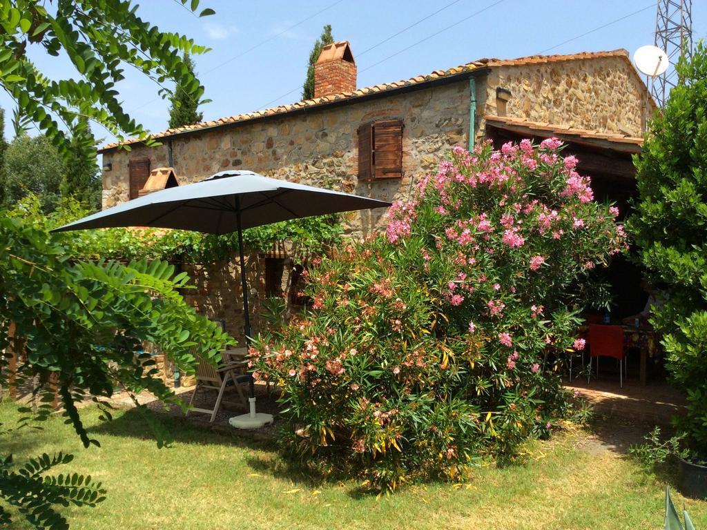 Charming Farmhouse On Protected Area In Pomarance, Tuscany 빌라 외부 사진