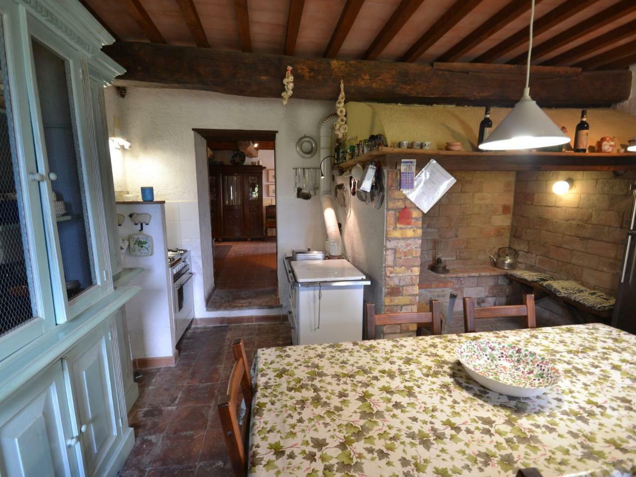 Charming Farmhouse On Protected Area In Pomarance, Tuscany 빌라 외부 사진